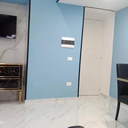 Casa Gerolomini * Nápoly